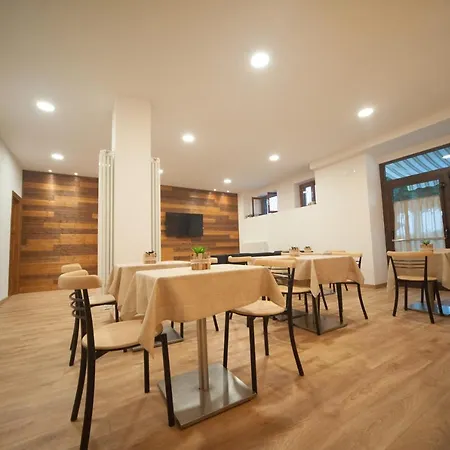 Il Castagno Монтемонако