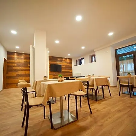 Il Castagno 住宿加早餐酒店 3*
